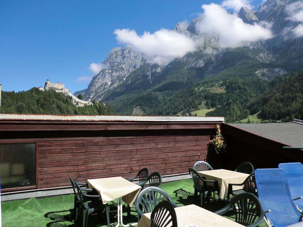 Weisses Roessl Werfen Hotell Exteriör bild